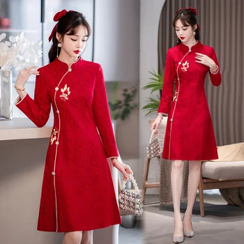 A kínai Hagyományos Női High-end minőségű Őszi Hosszú Ujjú Csipke Hímzés Retro Piros Ruha